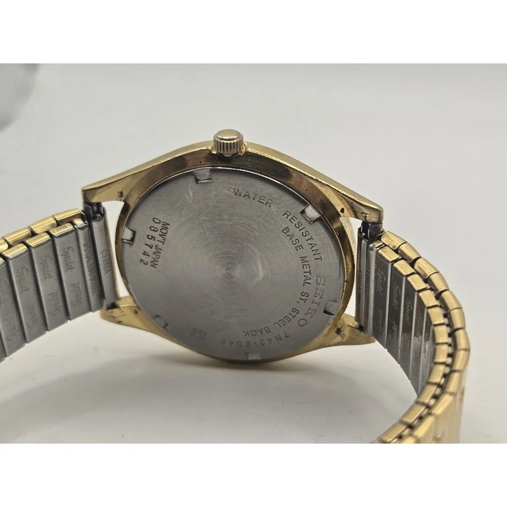 Seiko Men's Vintage Day/Date Gold Tone Quartz Watch 7N43-9048. New Band + Batt.